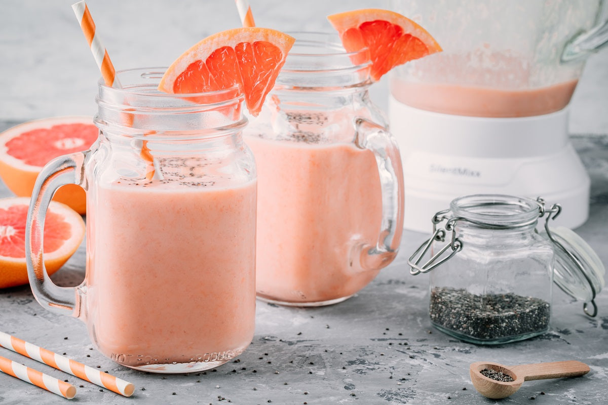 Grapefruit smoothies with chia seeds
