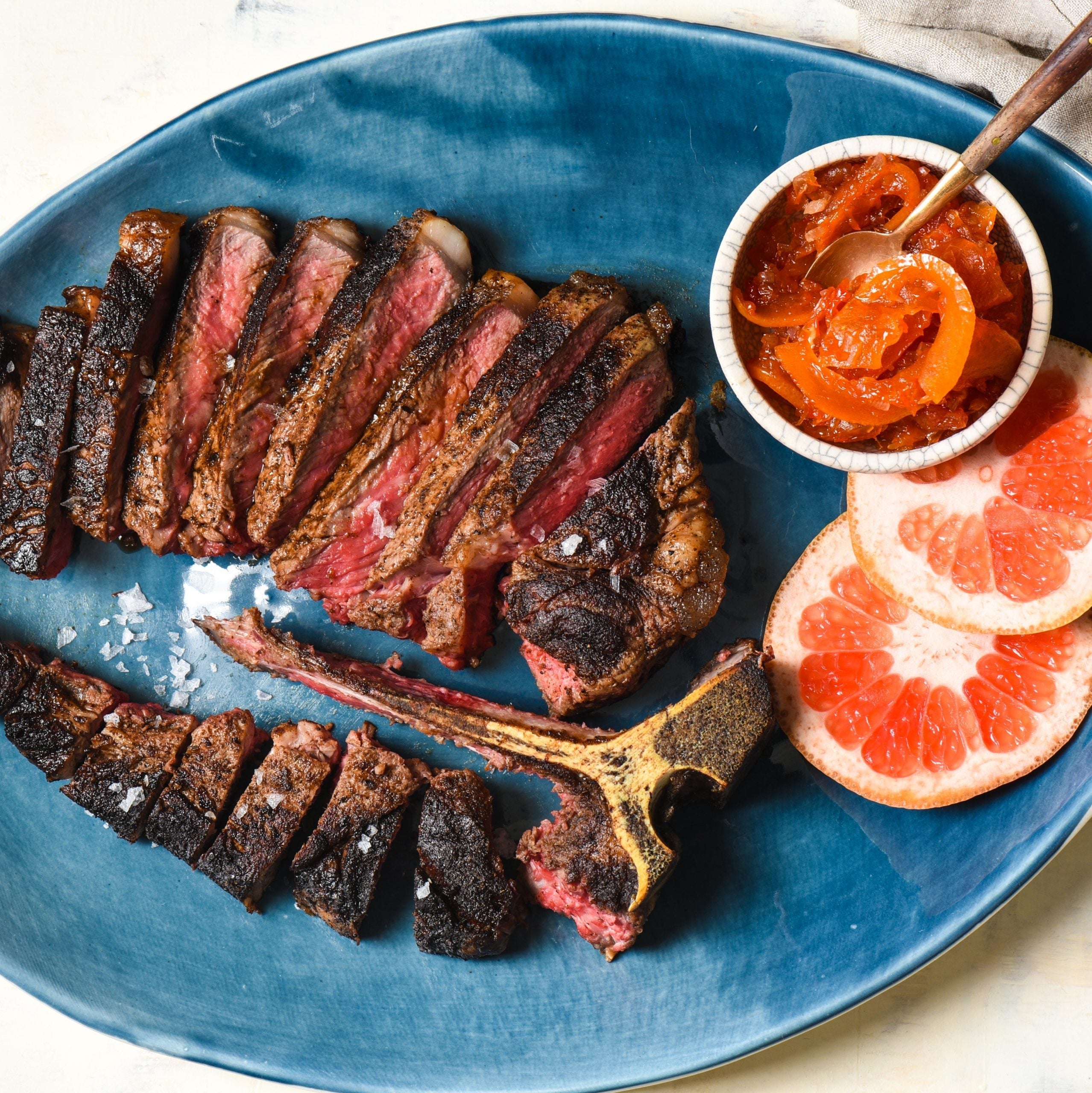 Spice-Rubbed Steak with Grapefruit